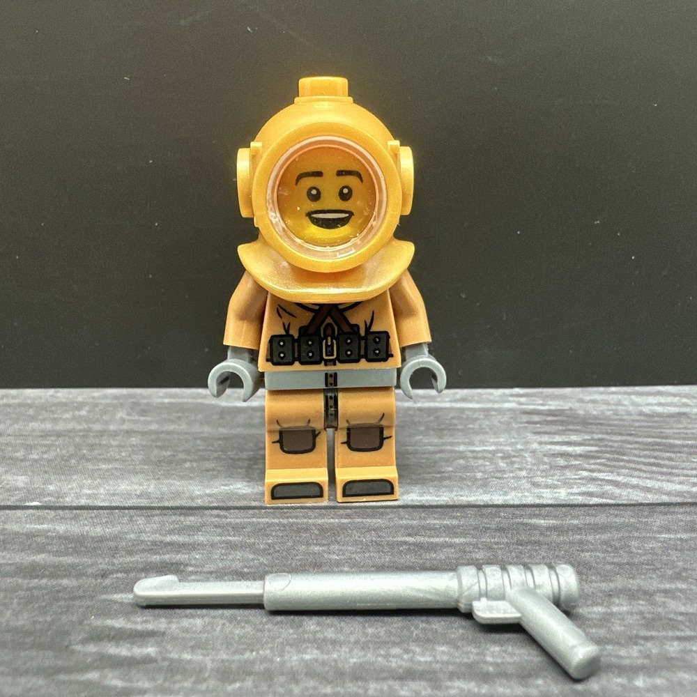 LEGO Series‎ 8 Deep Sea Diver Minifigure W/Harpoon